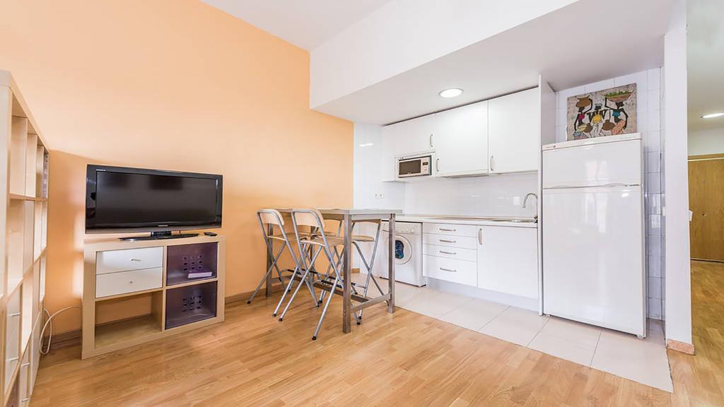 Concepcion Jeronima Apartment มาดริด ภายนอก รูปภาพ