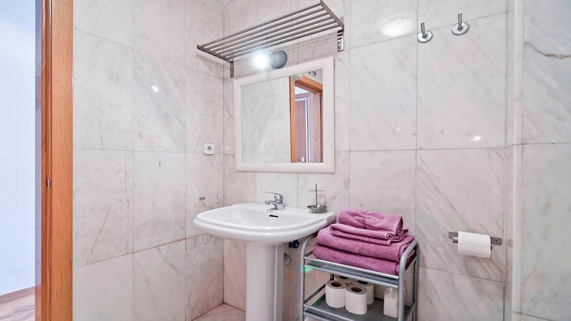 Concepcion Jeronima Apartment มาดริด ภายนอก รูปภาพ
