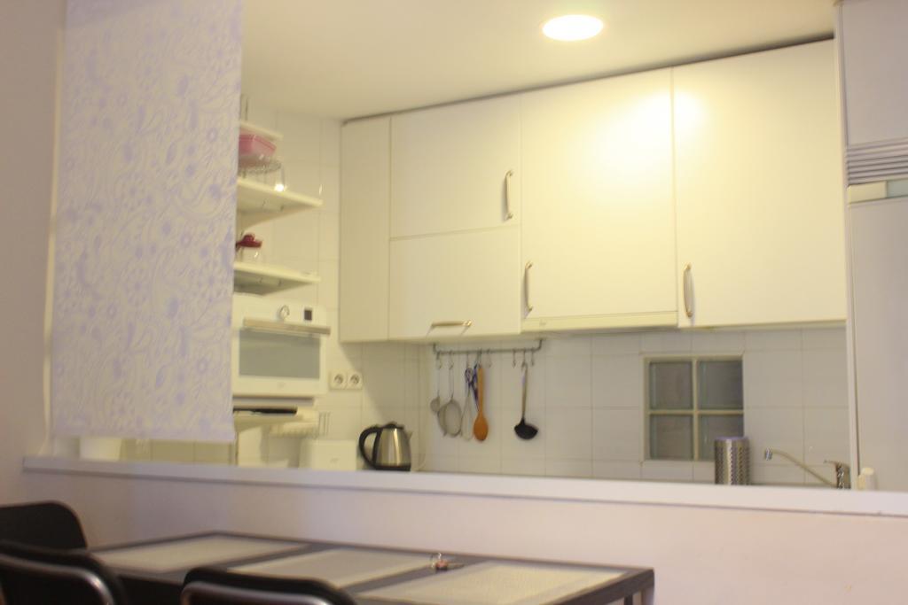 Concepcion Jeronima Apartment มาดริด ภายนอก รูปภาพ